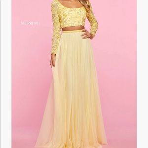 Super cute sherri hill dress